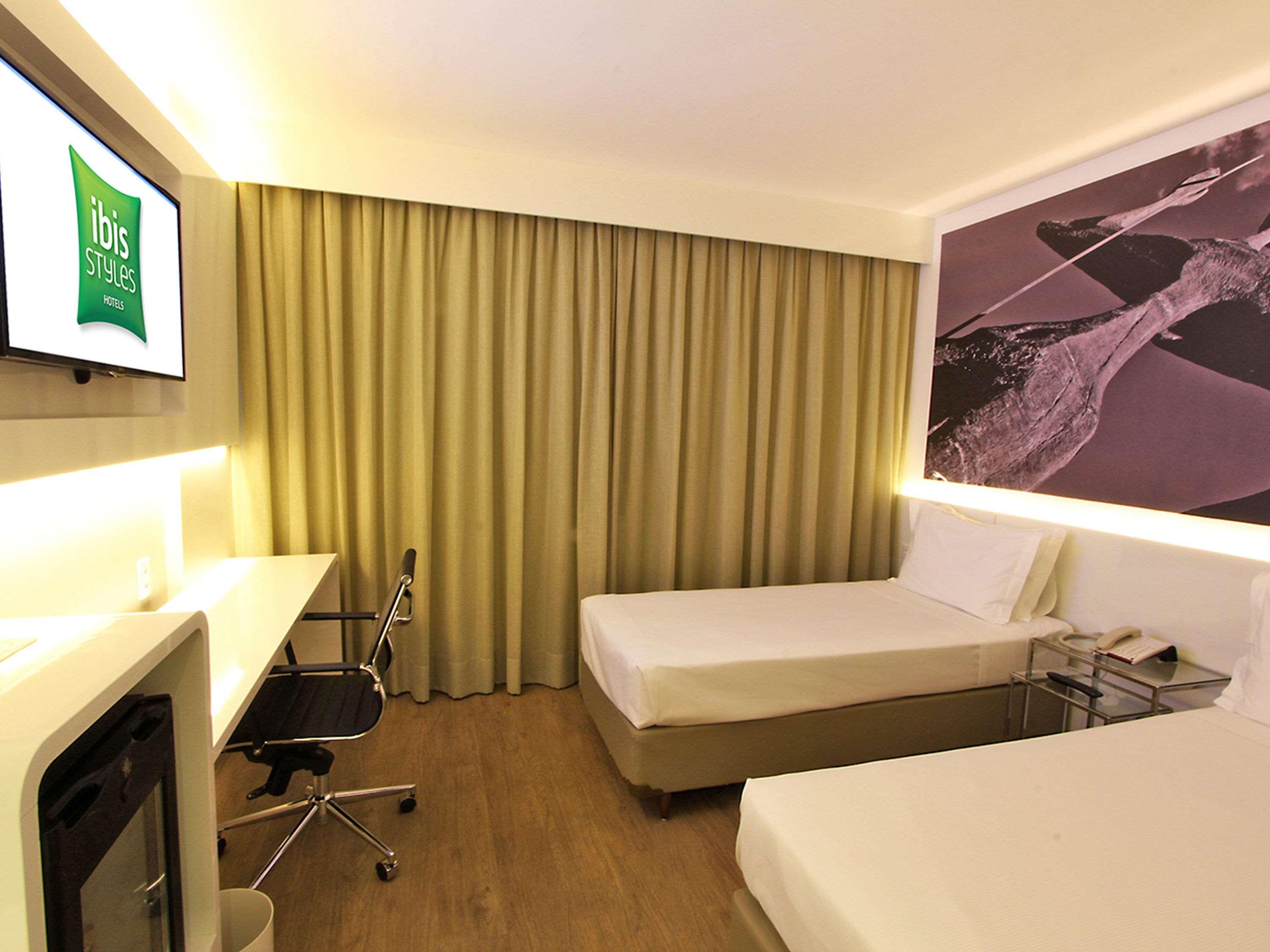 Hotel Ibis Styles Brasilia Aeroporto Esterno foto