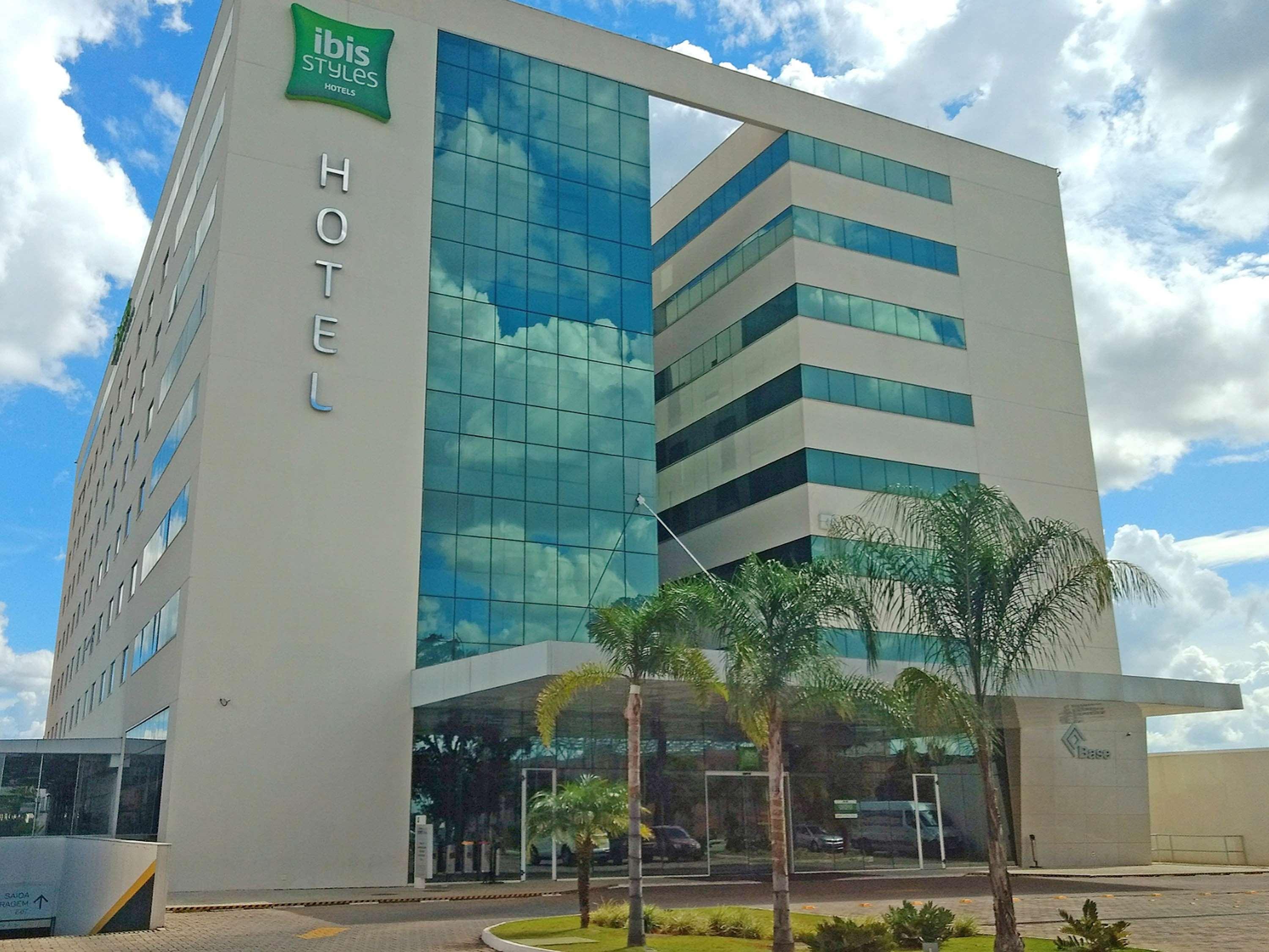 Hotel Ibis Styles Brasilia Aeroporto Esterno foto