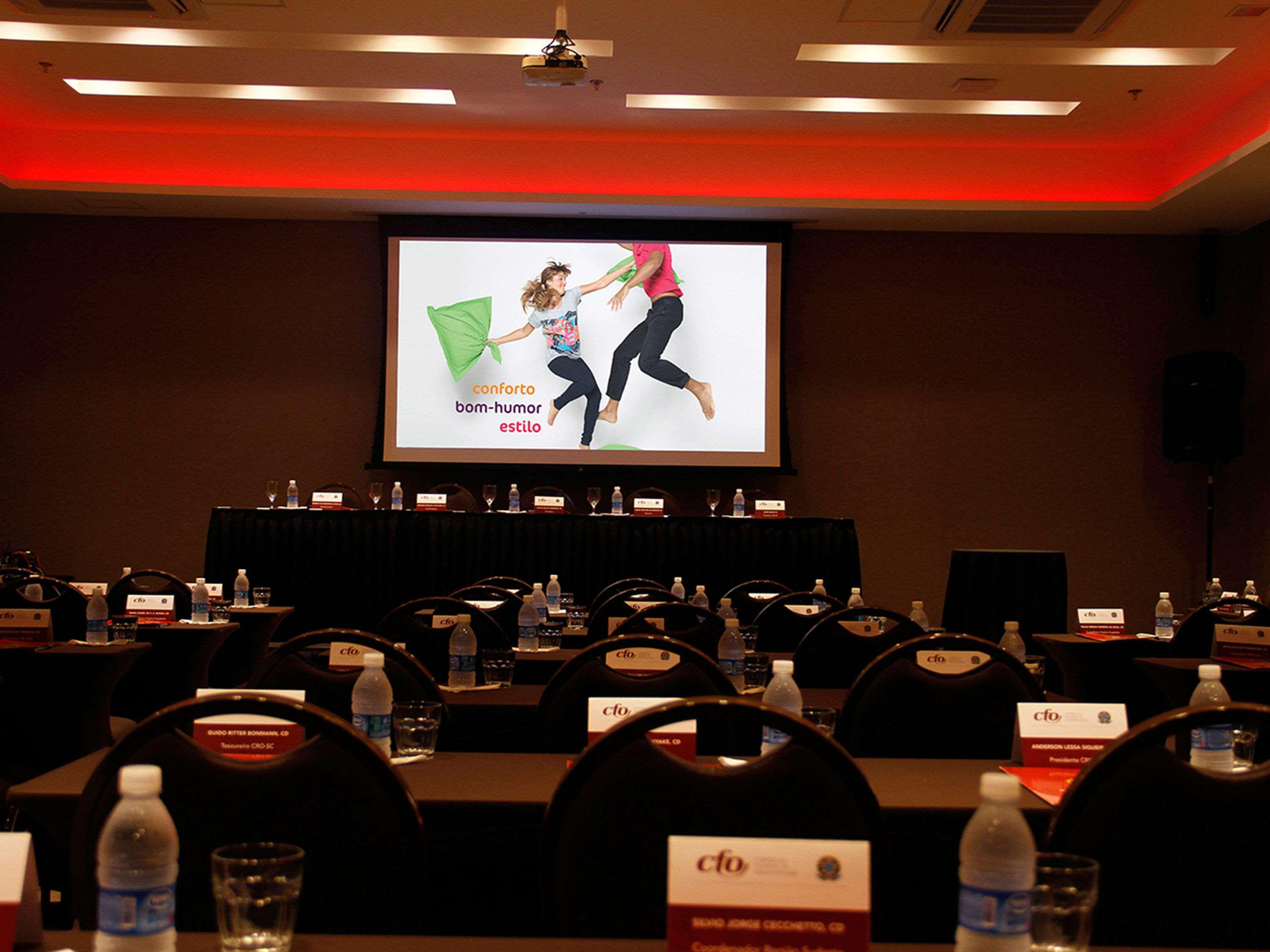 Hotel Ibis Styles Brasilia Aeroporto Esterno foto